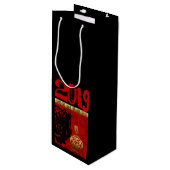 Niedliches Schwein Chinesischer Brauch Jahr Zodiac Geschenktüte Für Weinflaschen (Vorderseite Schrägansicht)