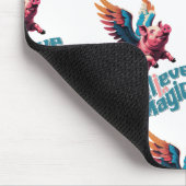 Niedliches Schwein mit farbigen Flügeln | Glaube a Mousepad (Ecke)