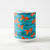 Niedliches Schwimmen Goldfish & Wassermuster Kaffeetasse (Mittel)