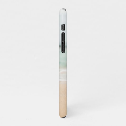 Niedliches Seagull am sonnigen Strand und am blaue iPhone Hülle (Linke Seite)