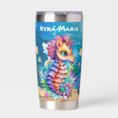 Niedliches Seepferd am Strand Thermobecher (Vorderseite)