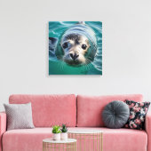 Niedliches Siegel mit Kopf aus dem Wasser Leinwanddruck (Insitu (Wohnzimmer))