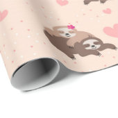 Niedliches Sloth Couple Liebe Muster Geschenkpapier (Rolleneckpunkt)