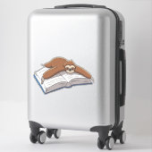 Niedliches Sloth Reading Book Aufkleber (Koffer)