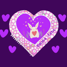 Niedliches Sonnenbad mit süßen Herzen und Blume