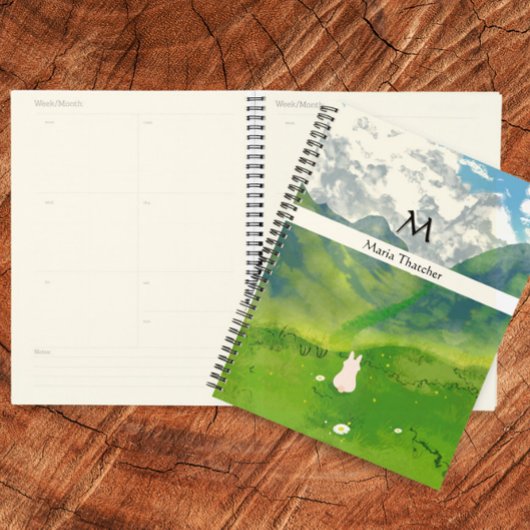 Niedliches sonniges Wetter mit Aussicht auf Berge Planer