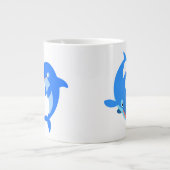 Niedliches Spielen Cartoon Dolphins Jumbo Tasse (Vorderseite)