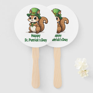 Niedliches St. Patrick's Day Eichhörnchen mit Grün Fächer