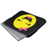 Niedliches u. glückliches Emoji Mädchen Laptopschutzhülle (Vorne Knopf)