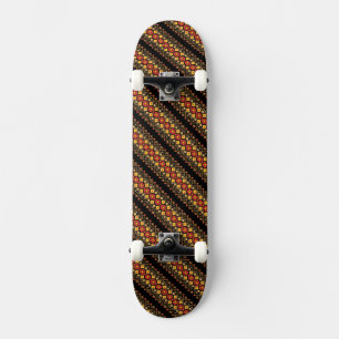 Niedliches ukrainisches Blumenmuster-Design Skateboard