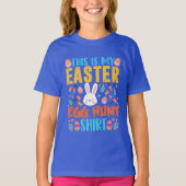 niedliches Unisex-Kind Ostereierjagd T-Shirt (Vorderseite)