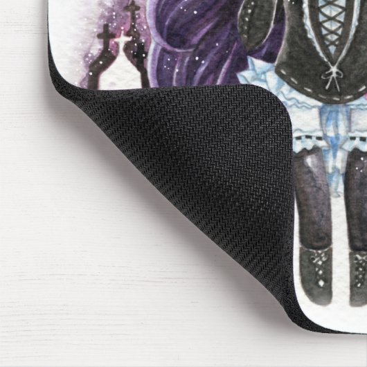 Niedliches Vampiremädchen mit Geistern und Mousepad (Ecke)