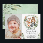 Niedliches Waldland 1. Geburtstagswald Party Einladung<br><div class="desc">Adorable Holzmotive mit niedlichen Kleinwaldtieren und sanften botanischen Blätter in Grün und Gold.</div>