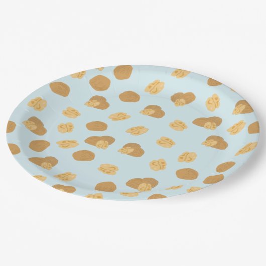 Niedliches Walnussmantelmuster Pappteller (Schrägansicht)