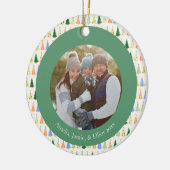 Niedliches Weihnachtsbaum Red Green Family Custom Keramik Ornament (Links)