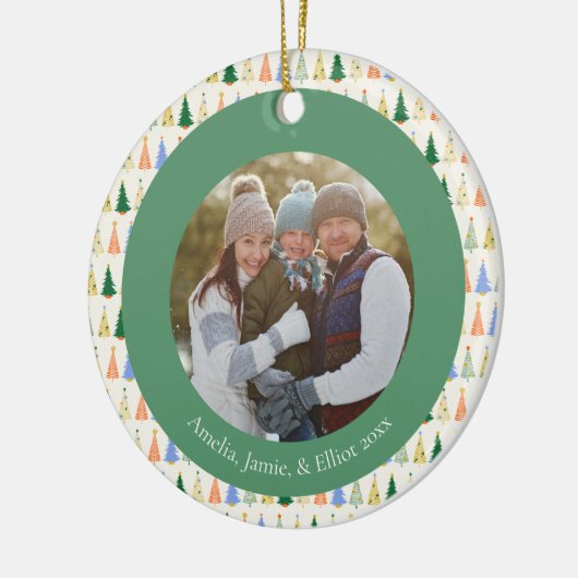 Niedliches Weihnachtsbaum Red Green Family Custom Keramik Ornament (Links)