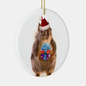Niedliches Weihnachtseichhörnchen und -geschenk Keramikornament (Rechts)