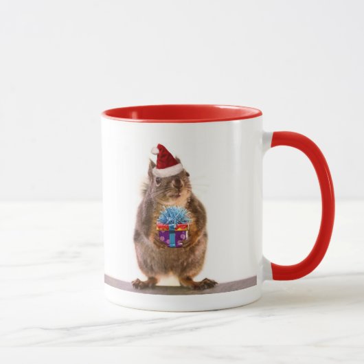 Niedliches Weihnachtseichhörnchen und -geschenk Tasse (Rechts)