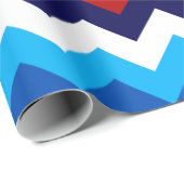 Niedliches Weißblauer Chevronen-Umschlagpapier Geschenkpapier (Rolleneckpunkt)