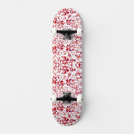Niedliches, weißes Blumenmuster Skateboard (Vorderseite)