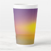 Niedliches Weißes Kaninchen auf Grassy Hill bei So Milchtasse (Vorderseite)