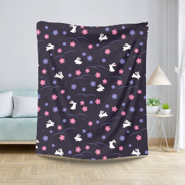 Niedliches Weißes Kaninchen und Blume Muster Sherpadecke