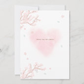 Niedliches weißes Rosa mit Sakura Branches Wedding Einladung (Rückseite)