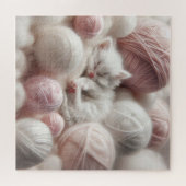 Niedliches White Kitten Napping im Garn Puzzle (Horizontal)