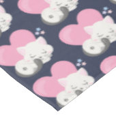 Niedliches White Kitty Cat Schlafmuster Tischdecke (Schrägansicht)