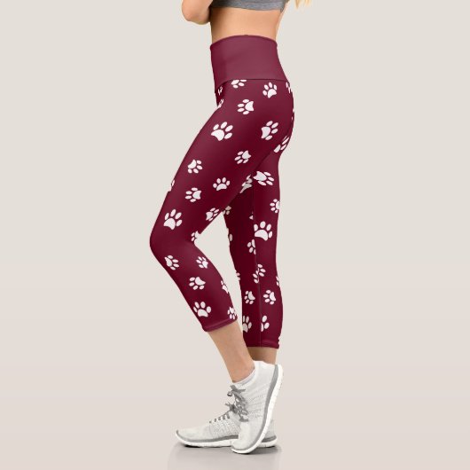 Niedliches White Paw Prints Muster Burgundy Capri Leggings (Links)