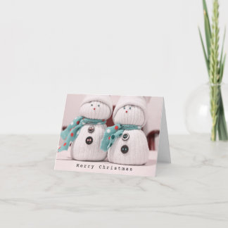 Niedliches Winterschneekuppel mit Skarven Feiertagskarte
