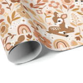 Niedliches Woodland Baby Deer Blumenmuster Geschenkpapier (Rolleneckpunkt)