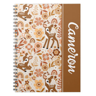 Niedliches Woodland Baby Deer Blumenmuster Notizblock