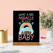 Niedliches Wunderbaby Wortart Kinderzimmer Acrylschild (Hochzeit)