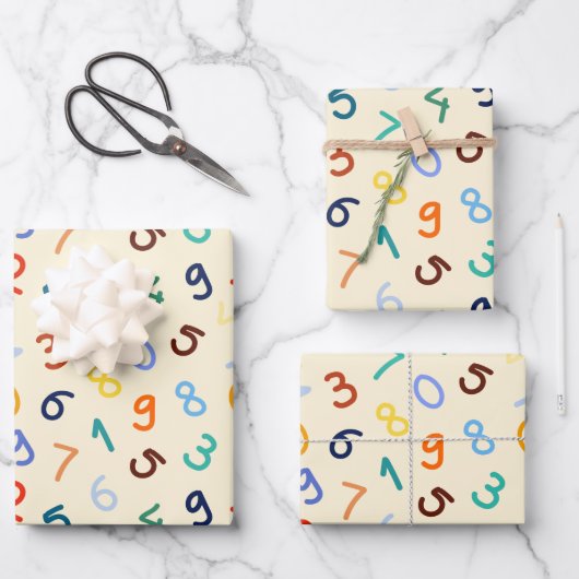Niedliches Zahlenmuster Geschenkpapier Set (Vorderseite)