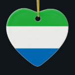 Niedrige Kosten! Sierra Leone-Flagge Keramikornament<br><div class="desc">Klassischer Sierra Leoneflaggenentwurf verfügbar auf vielen Produkten in unserem Speicher! Zeigen Sie Ihren Sierra Leonestolz mit diesen speziellen Einzelteilen oder kaufen Sie etwas für diesen speziellen Sierra Leoneeingeborenen in Ihrem Leben! Karo heraus unser Speicher für mehr Einzelteile! Haben Sie einen Entwurfsantrag? Wir können ihn machen! Schicken Sie uns eine Mitteilung!...</div>