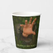 Niedrige und hohe Orte Pappbecher (Vorderseite)