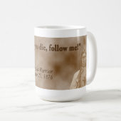 Niedriger HundOglala Krieger ", das dieses ein Kaffeetasse (VorderseiteRechts)