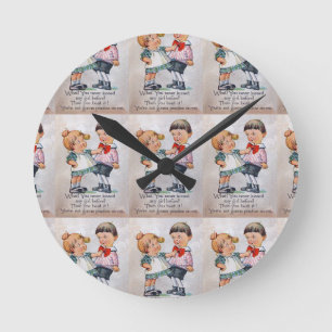 Niemals ein Mädchen geküsst? Runde Wanduhr