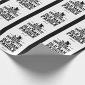 Niemals unterschätzen Old Man Funny Black Pickleba Geschenkpapier (Ecke)