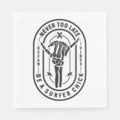 Niemals zu spät Skeleton Surfer Chick Ocean Vibes Serviette (Vorderseite)