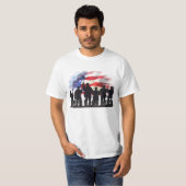 Niemals zurück auf American FLag Patriotic T-Shirt (Vorne ganz)