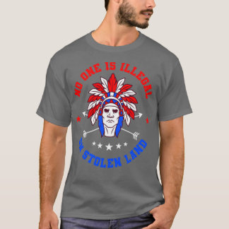 Niemand ist ein illegales amerikanisches Geschenk T-Shirt