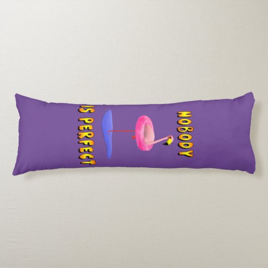 Niemand ist perfekt - Flamingo mit Schwimmring Seitenschläferkissen (Vorderseite)