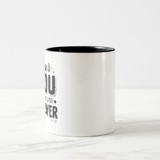 Niemand ist Sie Zweifarbige Tasse (Mittel)