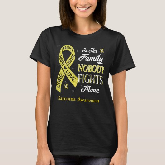 Niemand kämpft allein gegen Sarcoma Bewusstsein T-Shirt (Vorderseite)