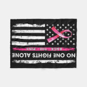 Niemand kämpft allein mit dem rosa Ribb gegen Brus Fleecedecke (Vorderseite (Horizontal))