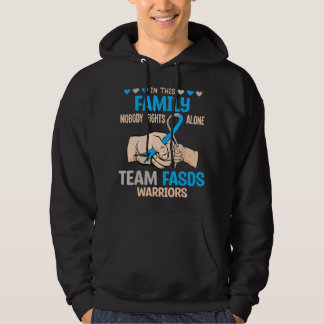 Niemand kämpft allein Team und passt Familie zusam Hoodie