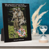 Niemand kommt je aus Vietnam zurück Fotoplatte (Seite)