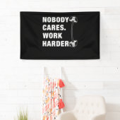 Niemand kümmert sich darum, härter am Funny Gym zu Banner (Insitu)